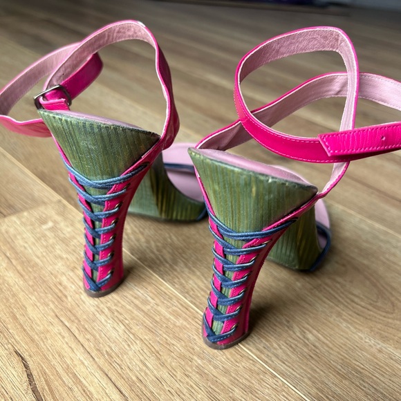 Handcrafted Made in US Sandals - Picture 6 of 10